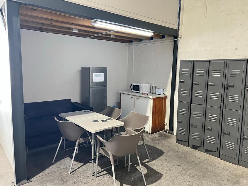 To Let Commercial Property for Rent in Neave Industrial Eastern Cape